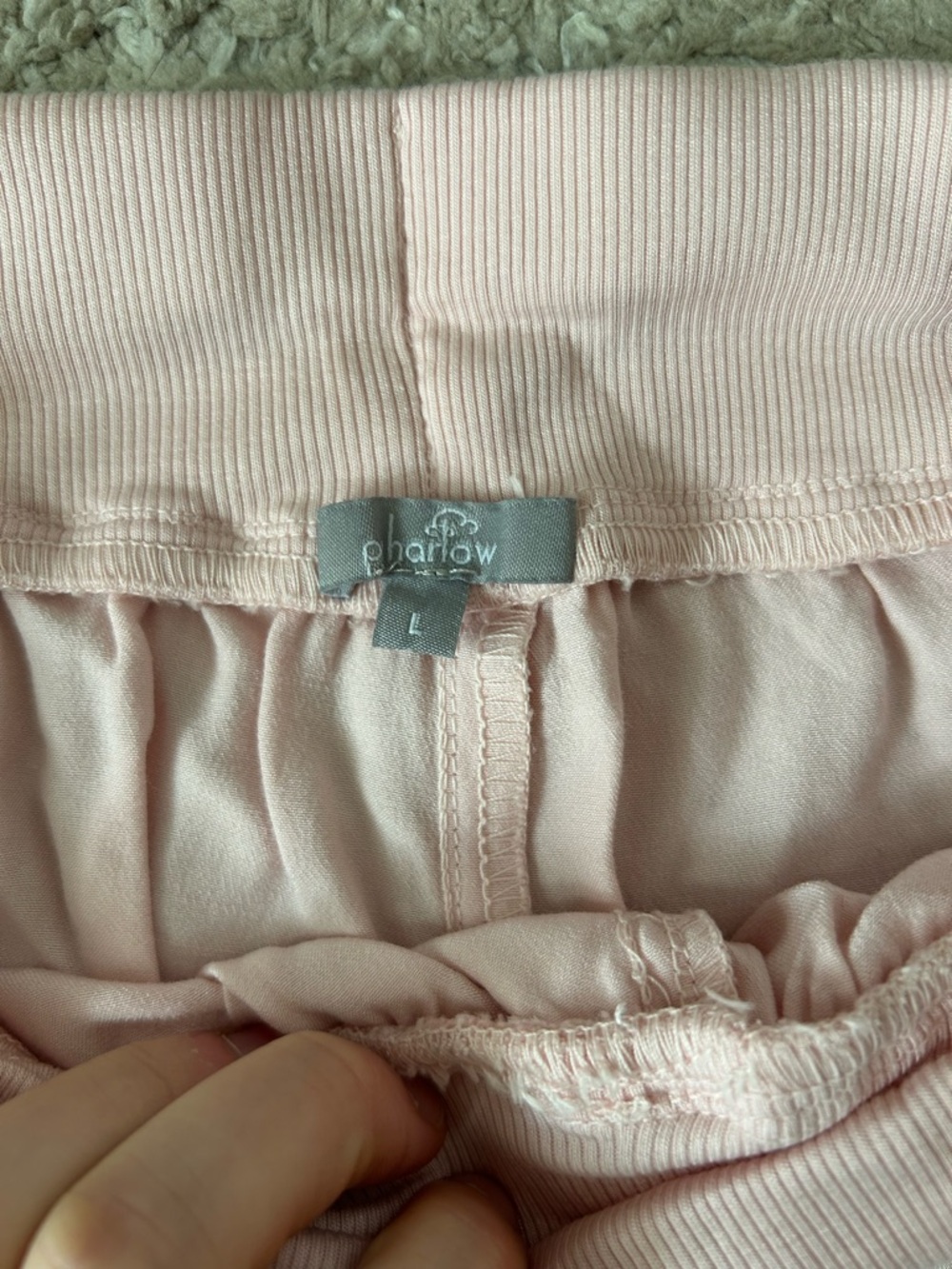 BUNDLE of 2 Pairs of Pj Harlow Pants and Shorts in Blush Size Large - Picture 5 of 11